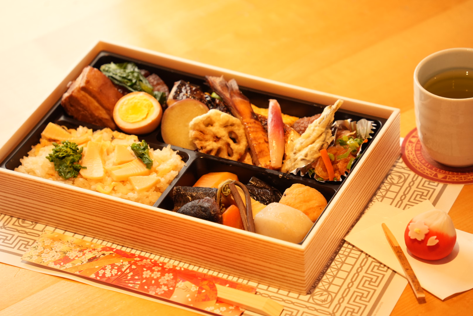 富士山ビュー特急 運行開始から10周年！特別列車「10th Anniversary Train」を運行！