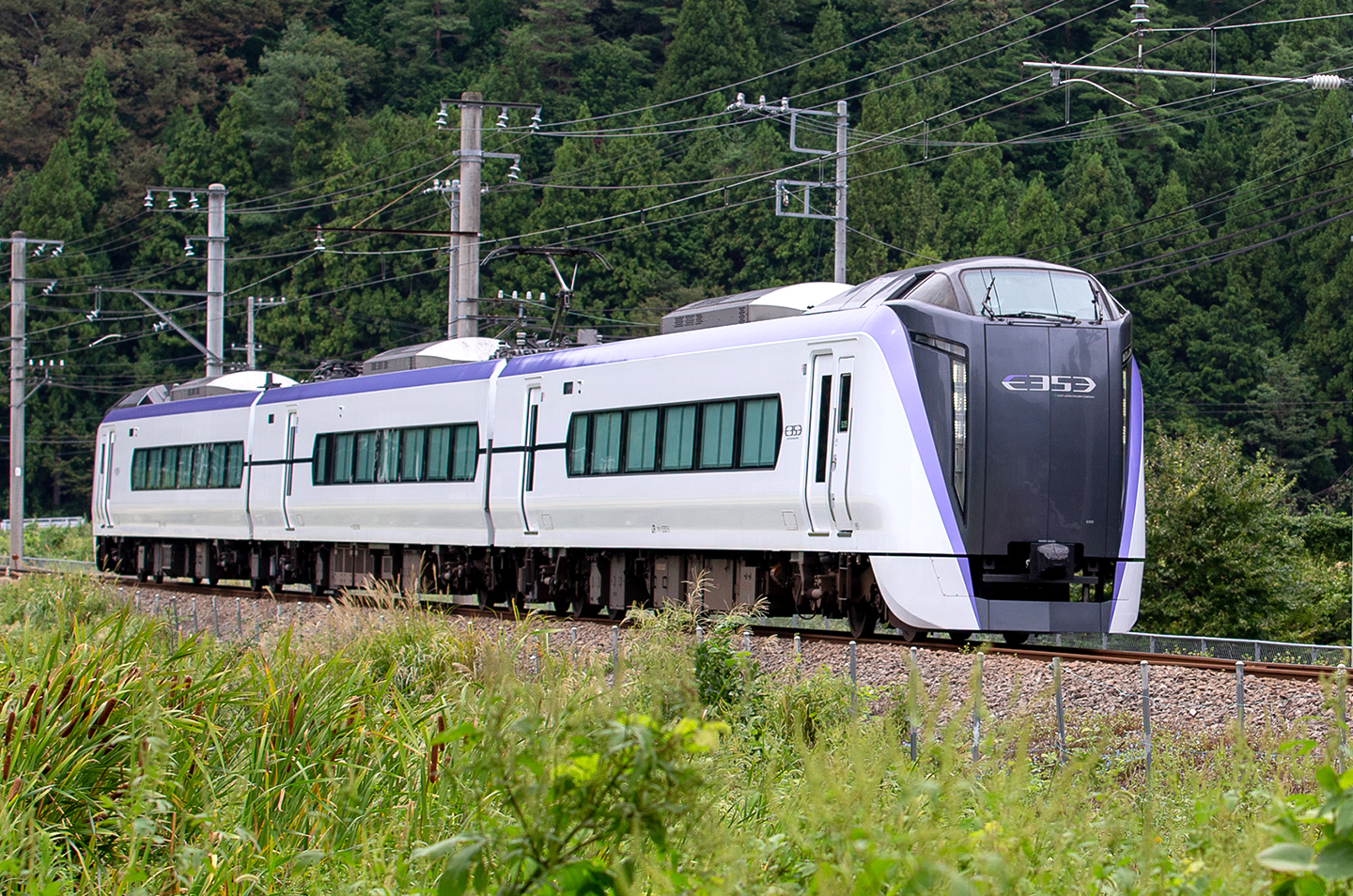 富士急行 2点 中央特快大月行＠C106 日曜 東ス-20b on X: 