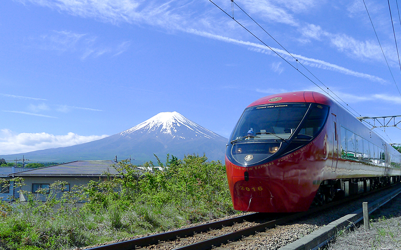 電車で行く絶景スポット「忠霊塔」への行き方 | 富士山に一番近い鉄道