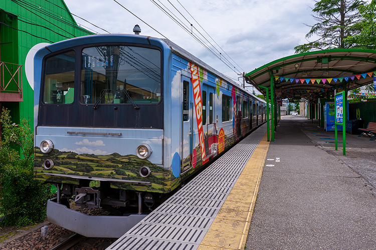 列車のご案内 | 富士山に一番近い鉄道 富士急行線 富士山麓電気鉄道