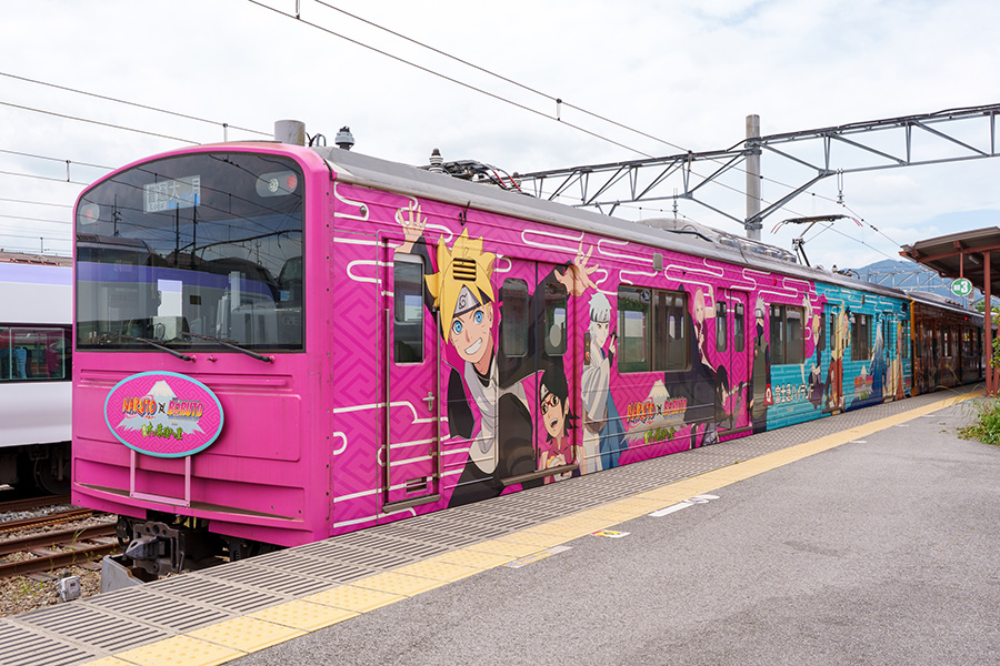 NARUTO×BORUTO富士 木ノ葉隠れの里コラボ電車