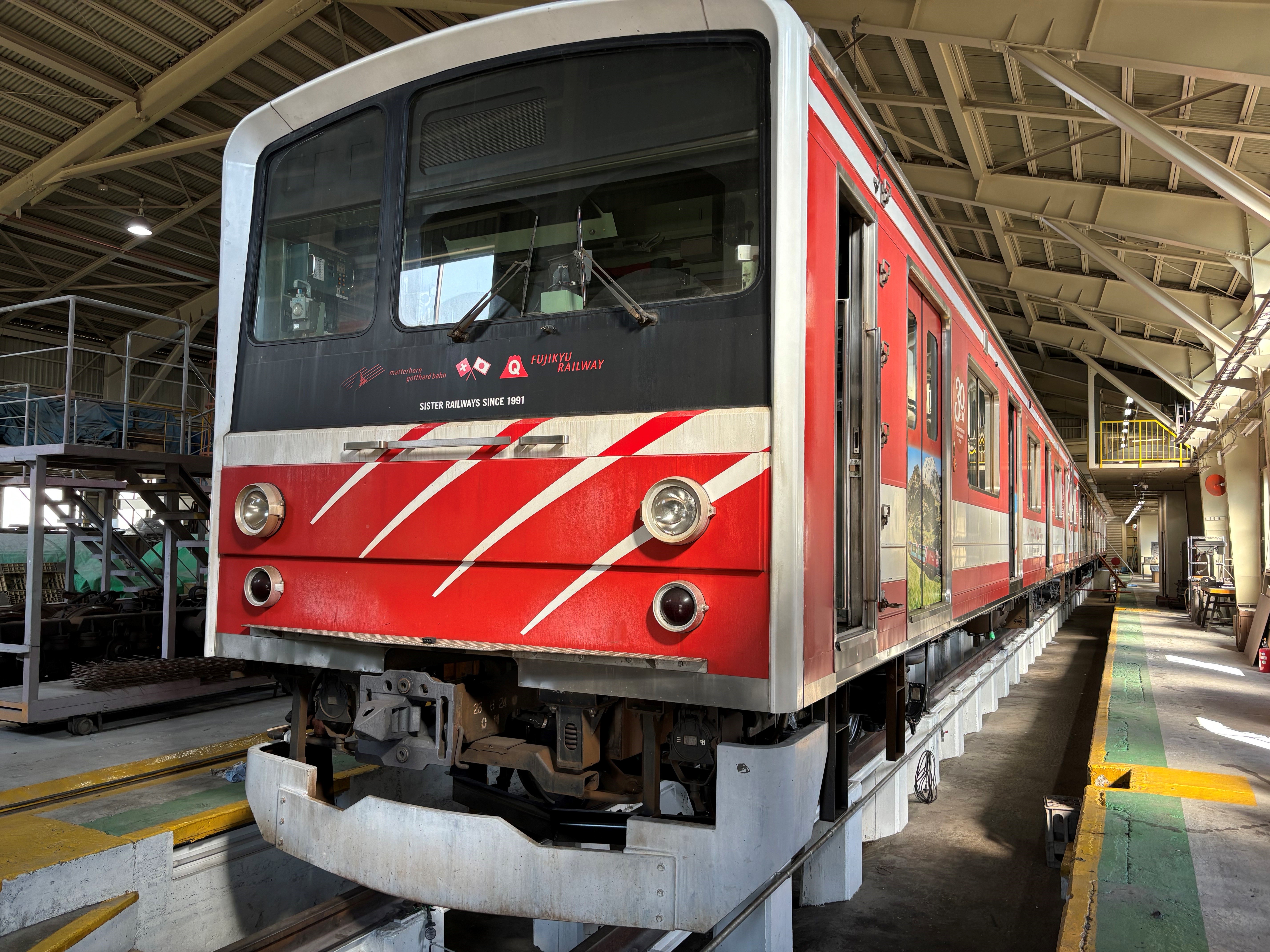 富士山に一番近い鉄道 富士急行線 富士山麓電気鉄道株式会社
