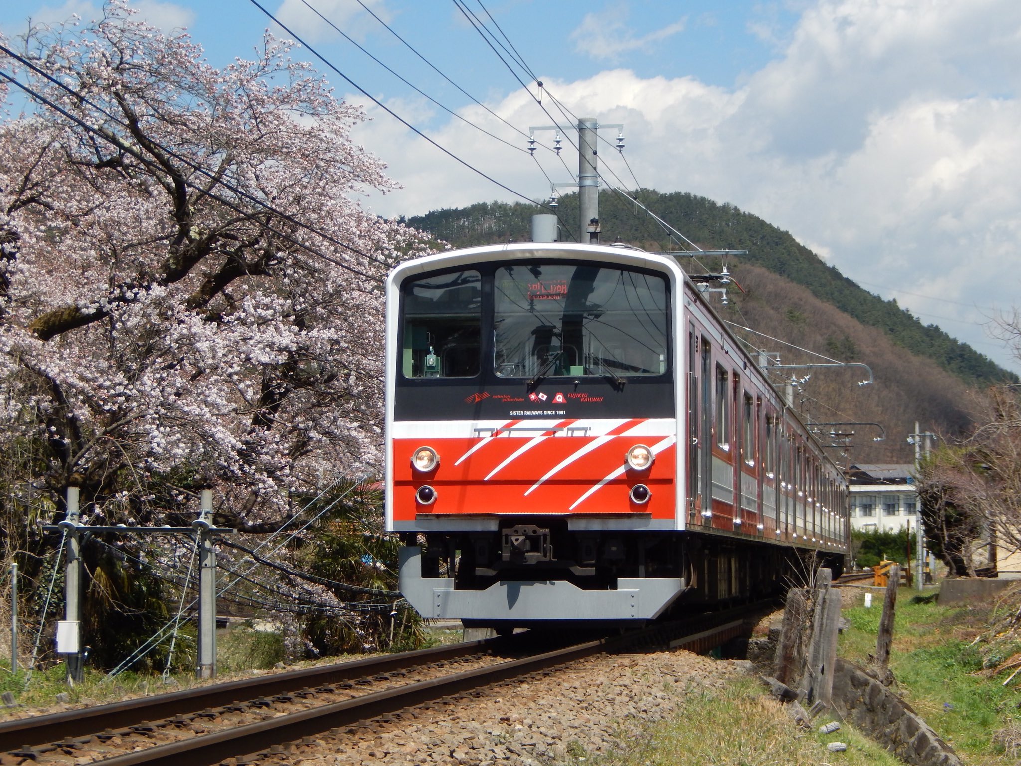 3月8日（日）本年も沿線の小学生を対象に「富士急　電車・バス　小学生無料デー」を開催します！